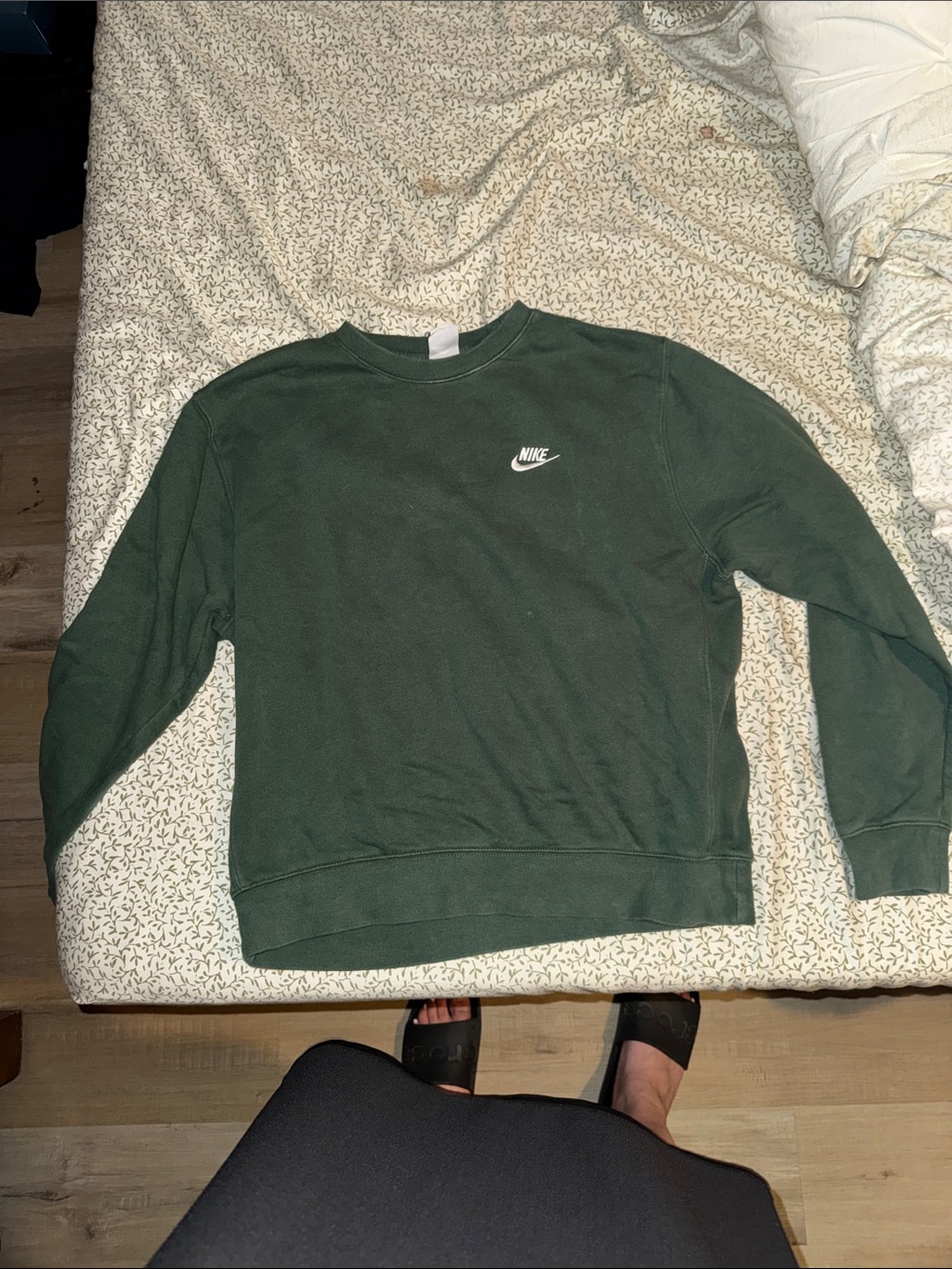 Nike Dark Green Men's Crewneck Sweatshirt with White Logo